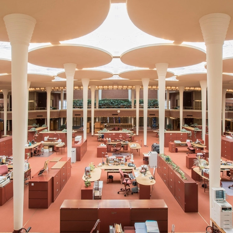 Johnson-wax-frank-lloyd-wright-racine-wisconsin_dezeen_sq