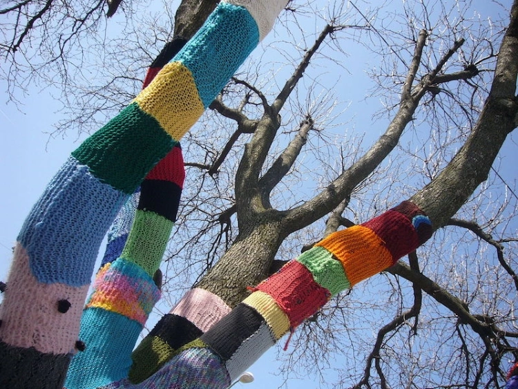Yarn Bombing Tree