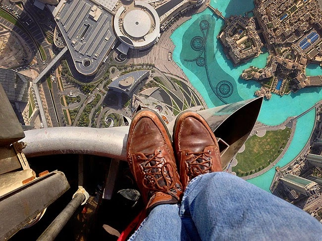 View-from-Top-of-Burj-Khalifa-Dubai-2013