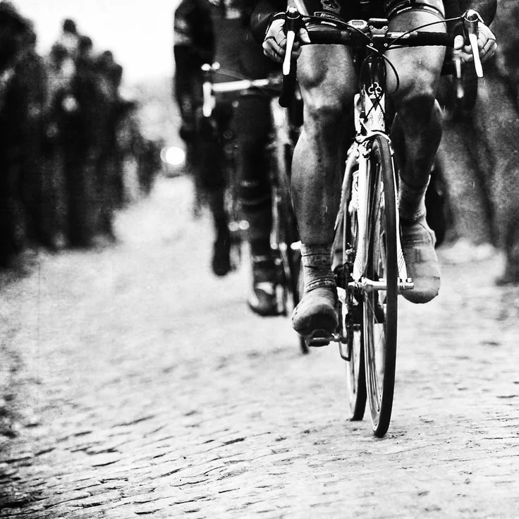 Lee Jeffries was owning a bicycle business